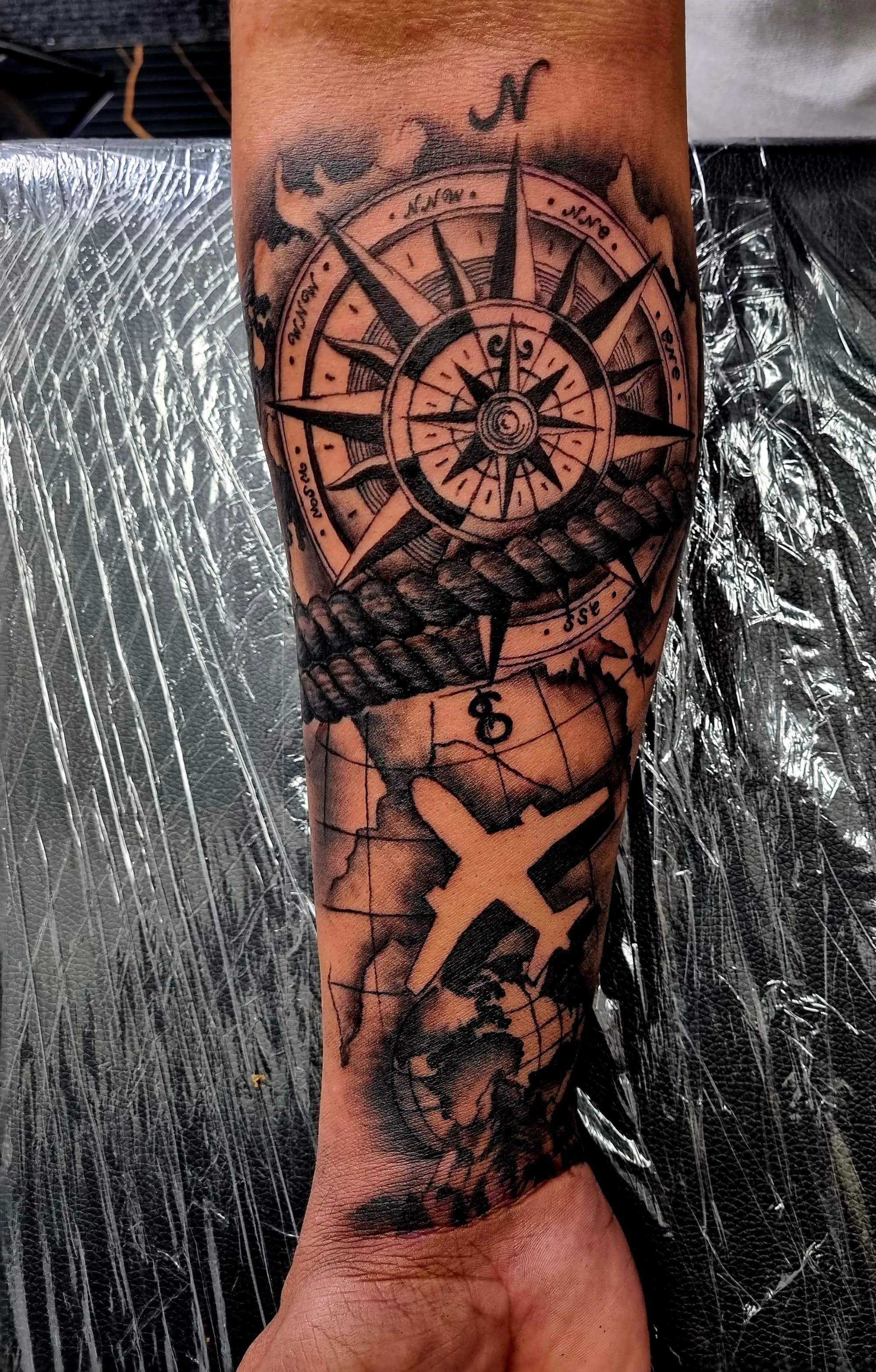 Professional tattoo artistry at Nimi Tattoo Studio in Wohlen AG, Switzerland